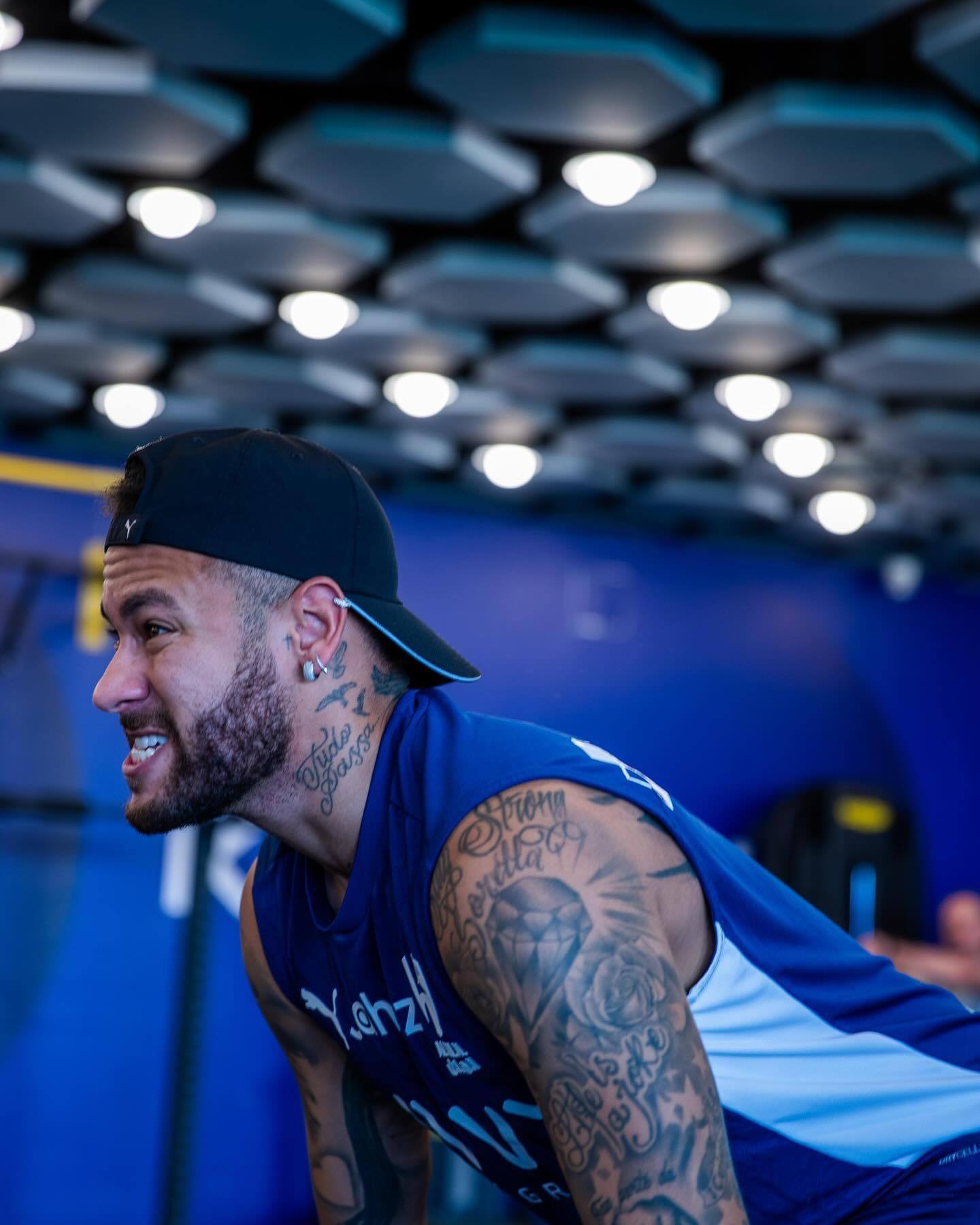 纳米比亚足球的拓荒者-艾里法斯・希武特-上，当年的大连万达26号（昔日大连万达26号，纳米比亚足球拓荒者：艾里法斯·希武特（上））