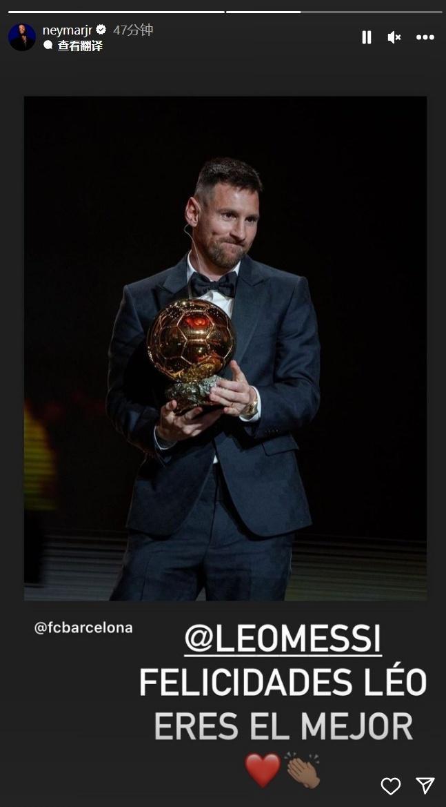 拜仁官方：穆西亚拉今天完成了部分单独训练