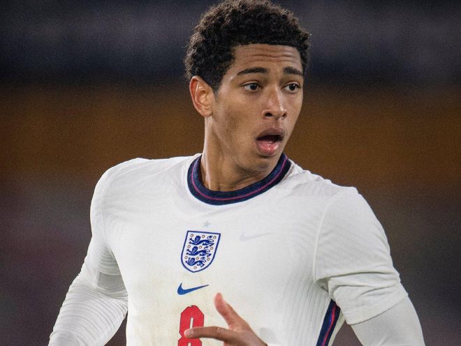 仍获信任！罗马诺：利物浦暂不考虑解雇斯洛特，也无接触其他教练（依然信任！罗马诺：利物浦暂无解雇斯洛特计划，未与其他主帅接触）