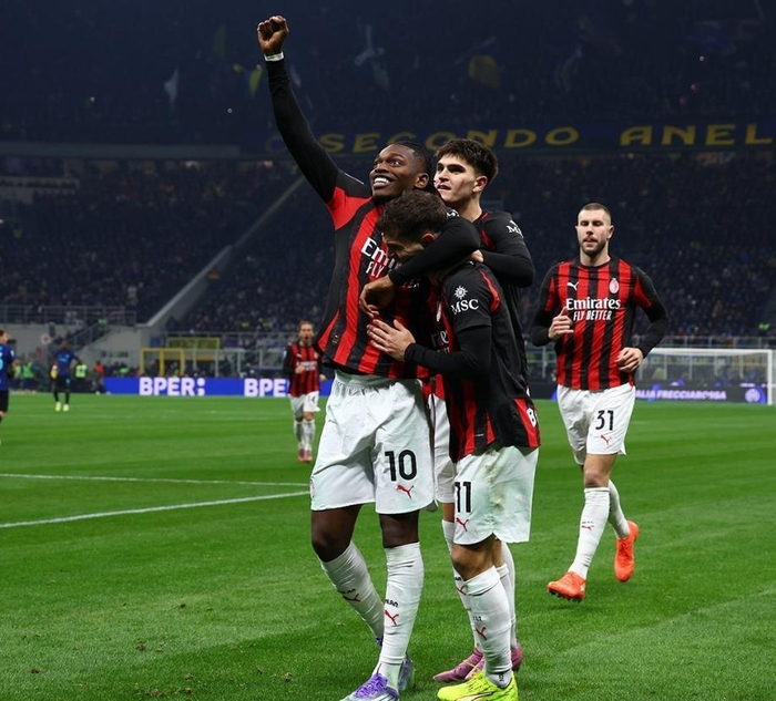 传闻：曼联和米兰球探现场考察18岁雷恩高中锋梅特