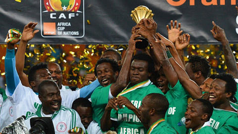 广东男篮二年级小朋友杨溢的未来就是现在！（广东男篮二年级生杨溢，未来已来！）