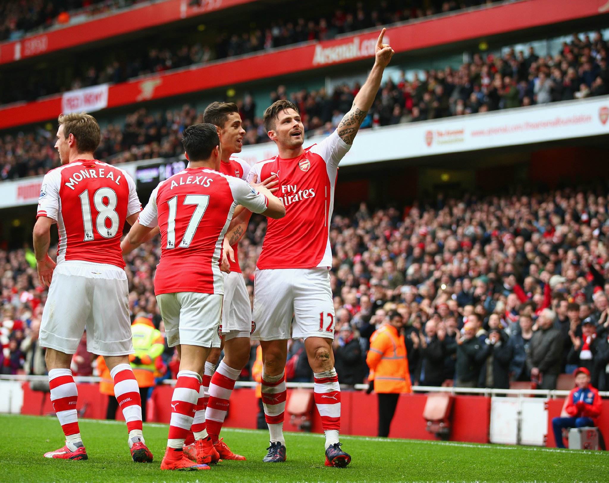 荷甲战报：巴卡尔替补送乌龙，海伦芬3-0鹿特丹斯巴达（荷甲快讯：替补巴卡尔自摆乌龙，海伦芬3比0完胜斯巴达鹿特丹）