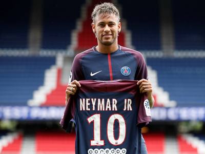 本菲卡2-0那不勒斯，里奥斯传射，巴雷罗破门（里奥斯传射、巴雷罗破门，本菲卡2-0战胜那不勒斯）