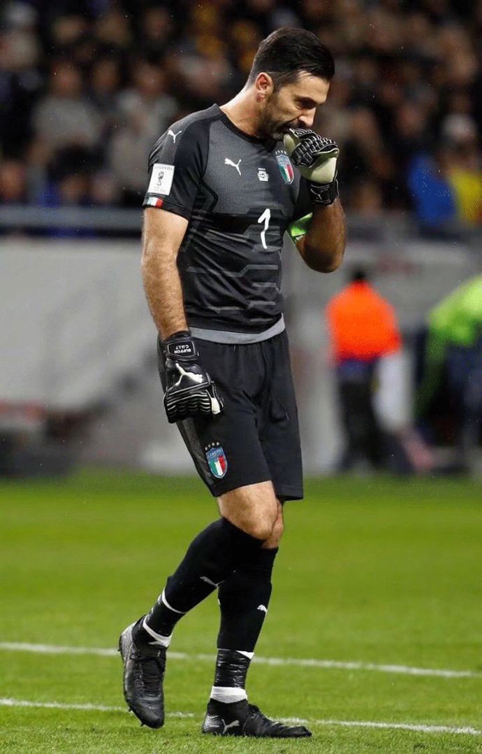 阿坎吉：齐沃很重视沟通和我们很亲近；希望世界杯对阵意大利（阿坎吉称齐沃善于沟通、与我们关系融洽；盼世界杯对阵意大利）